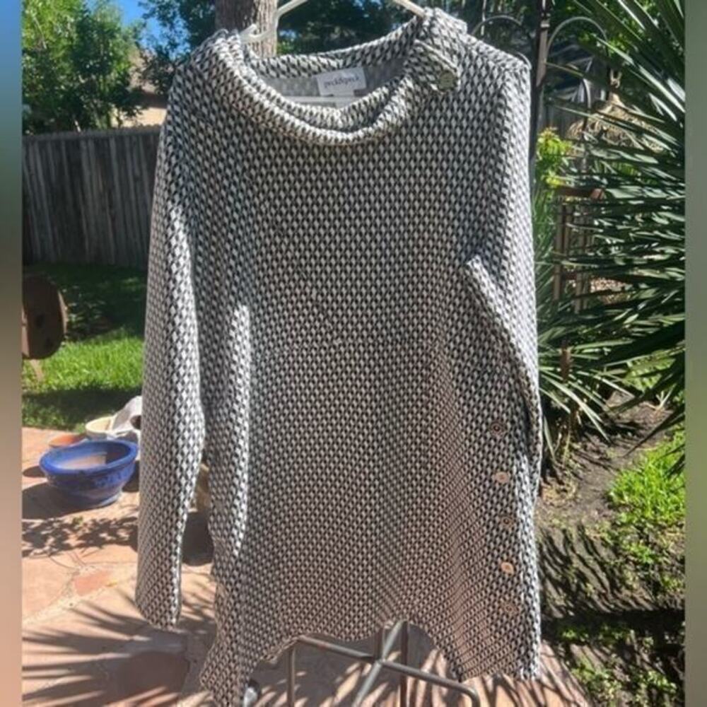 ▶️ Peck & Peck ◀️ Grey Metallic Jacquard Cowl Neck. Tunic
Top . Size L